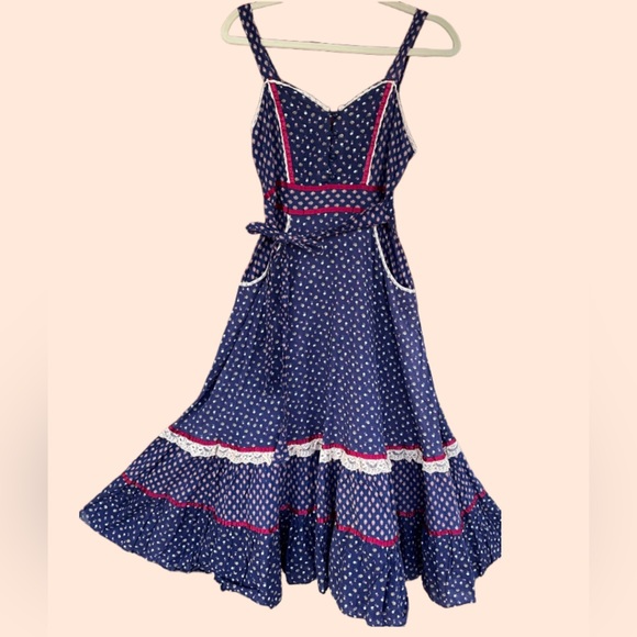 VTG 🦋Gunne Sax🦋 70’s Navy & Red Calico floral Cottage Core Prairie Dress✨ - Picture 2 of 16